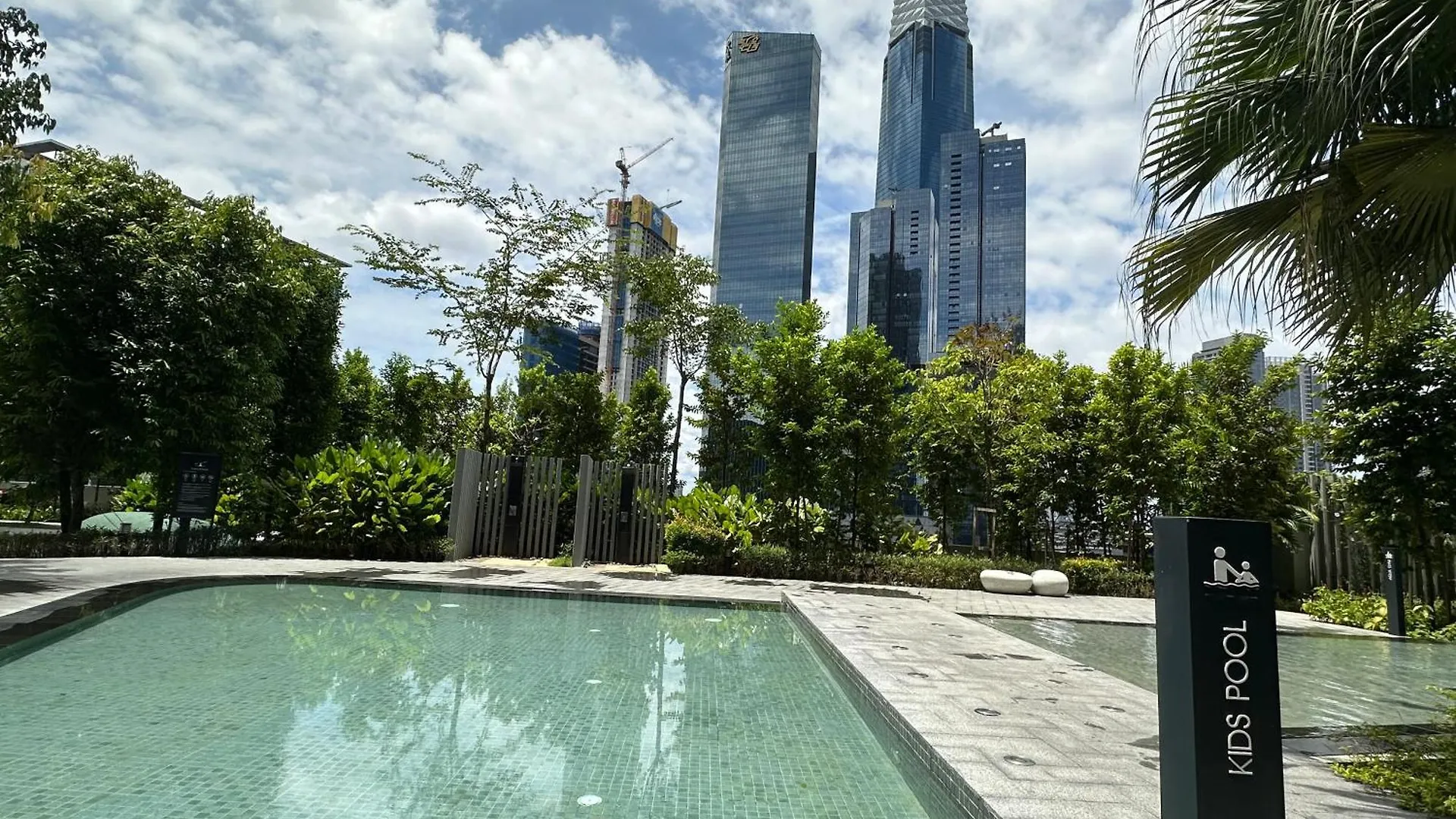 Skyhigh Agilebb 2B1R - 1 Min To Trx&Pavilion, Golf View, Up To 6 Pax Kuala Lumpur 0*,