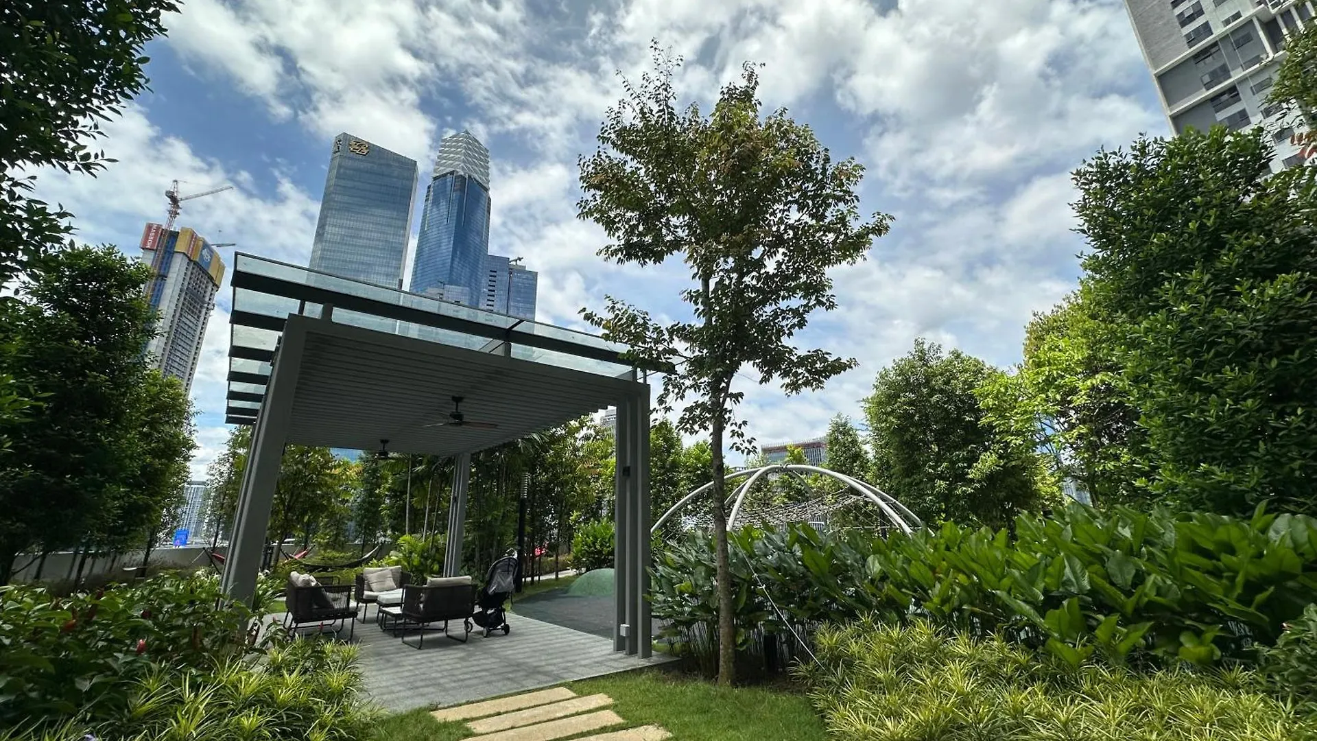 Skyhigh Agilebb 2B1R - 1 Min To Trx&Pavilion, Golf View, Up To 6 Pax Kuala Lumpur